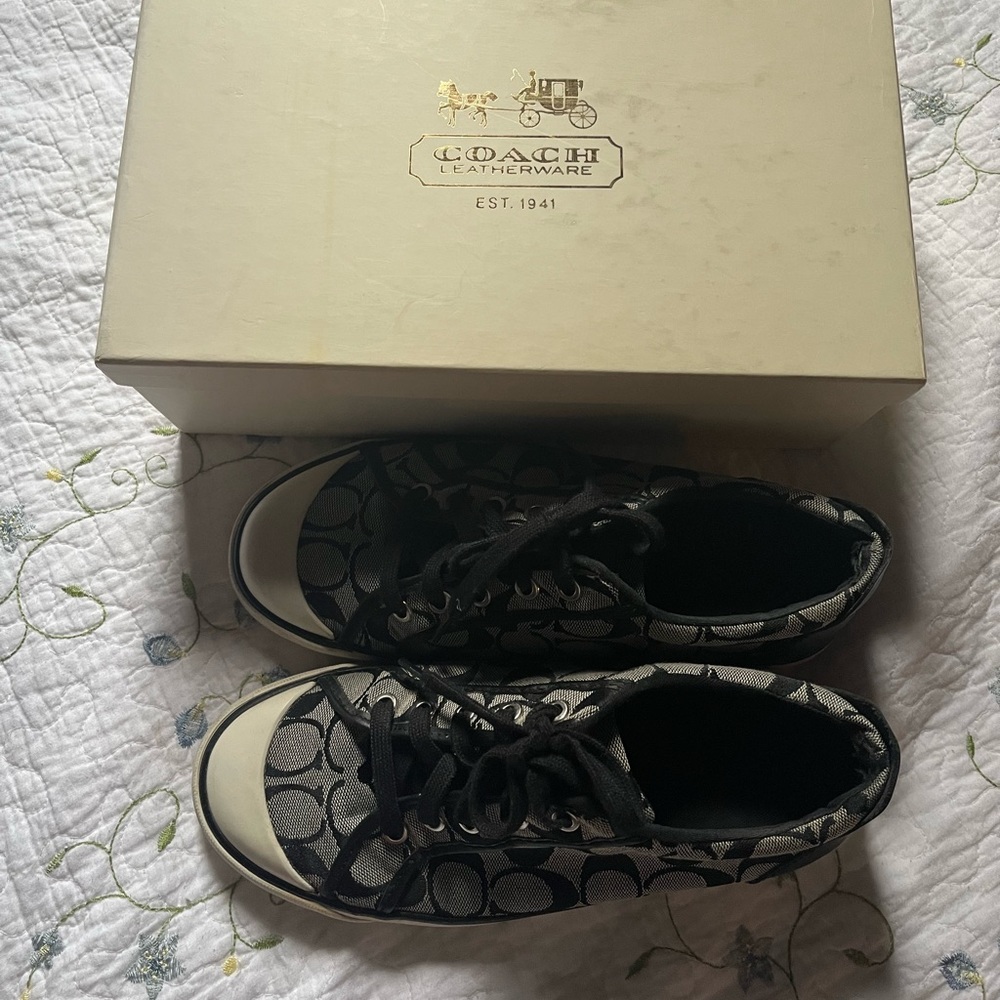 COACH~ “Barrett” Sneakers Women’s 9 - Picture 2 of 6